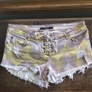 Size 30 Billabong Light Hearted Shorts